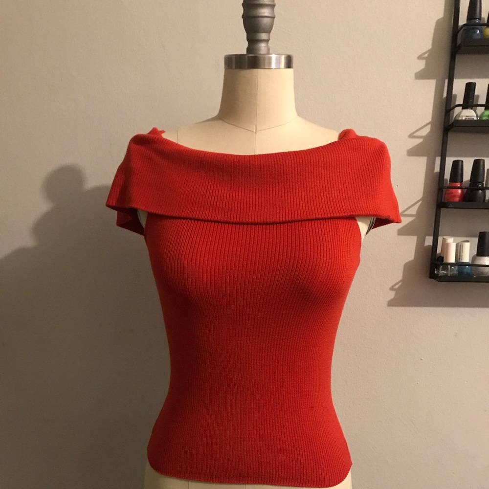 Off the shoulder H&M top